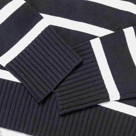 H&M Loose Fit Black Ivory Striped Crewneck Sweater Womens Size L - Picture 9 of 9